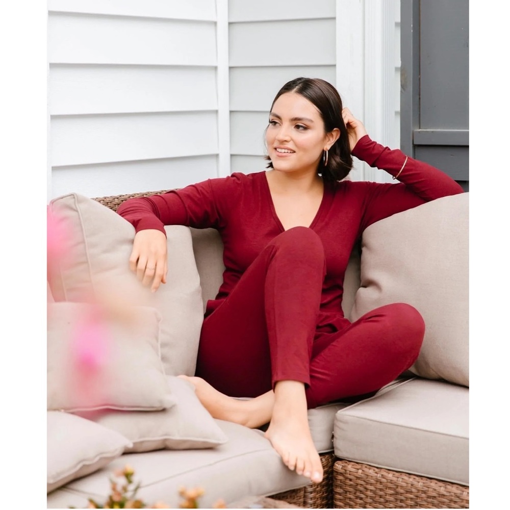 New without tags Smash + Tess Friday Romper in burgundy